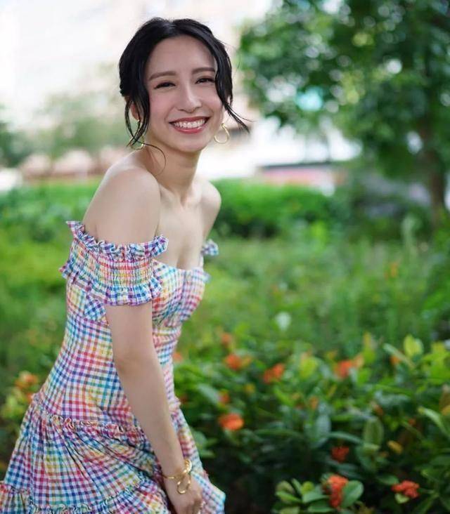 tvb立捧小花龚嘉欣30岁花900多万买入豪宅直言要更加努力工作_黄宗泽