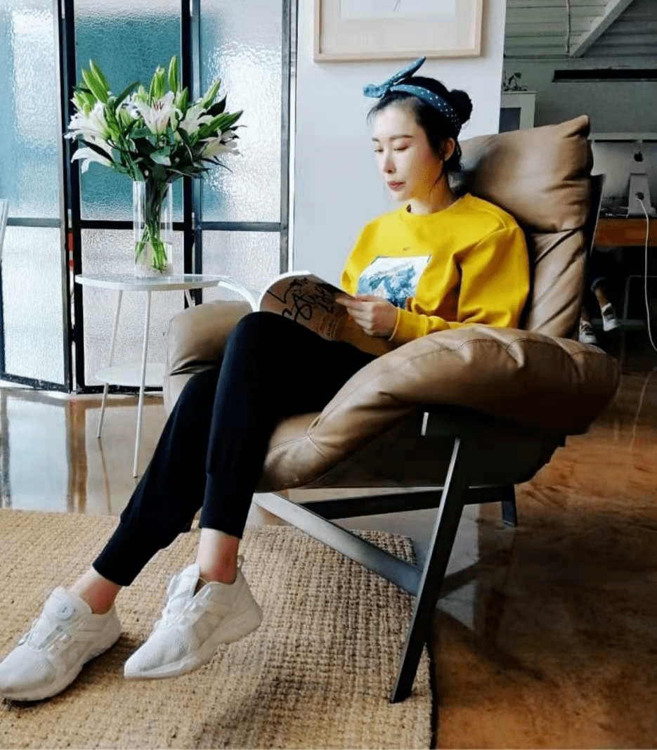 大s像农家大妈,王石娇妻跻身上流社会像假媛!_田朴珺_显得_穿着