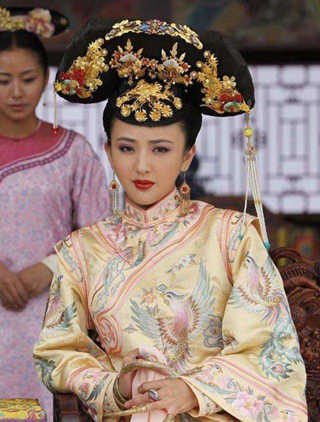 众大臣多加阻拦,最后还是废了她皇后的位置,将为静妃.之后就再无记载.