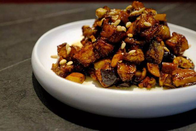 《红楼梦》超级美味的茄鲞在现实中能做出来吗?