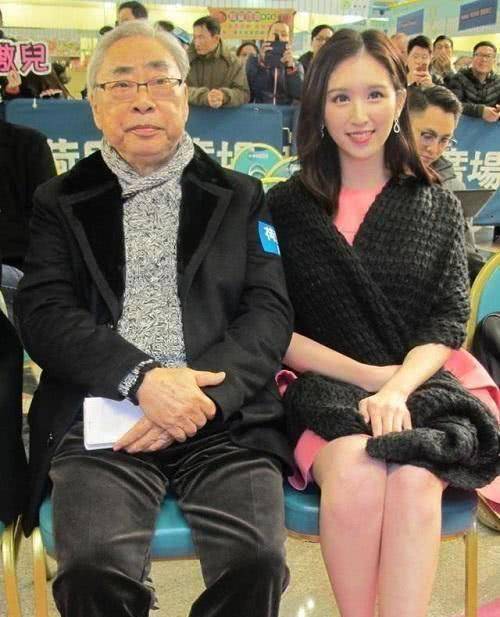 却因钱与大51岁男子相恋,没想到赚足了就离开_林建名_何傲儿_豪门