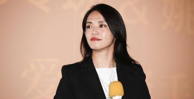 网友:谁是曾轶可_情绪_杨幂_法律