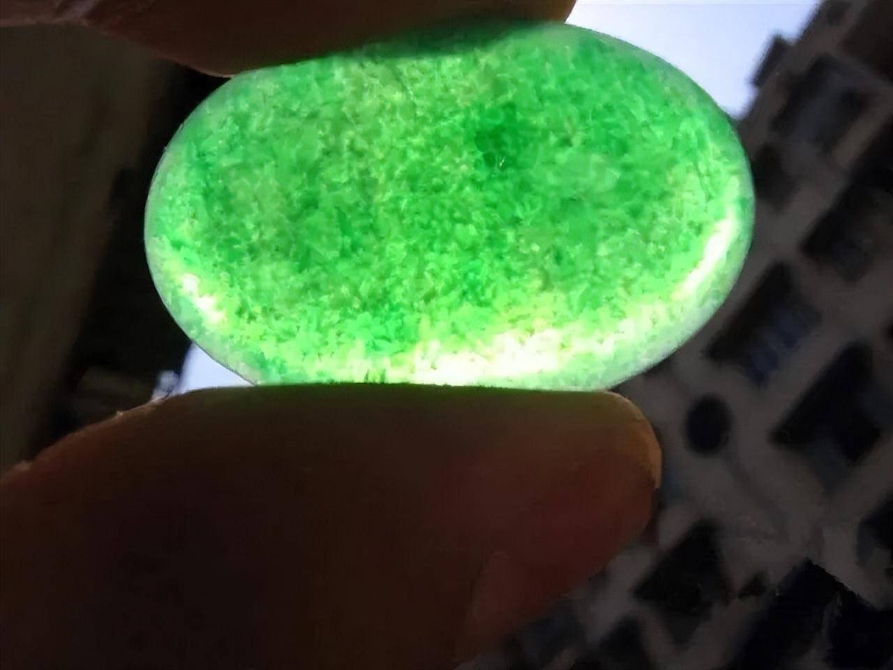 3种翡翠市场冒充者_东陵_石英岩_自然