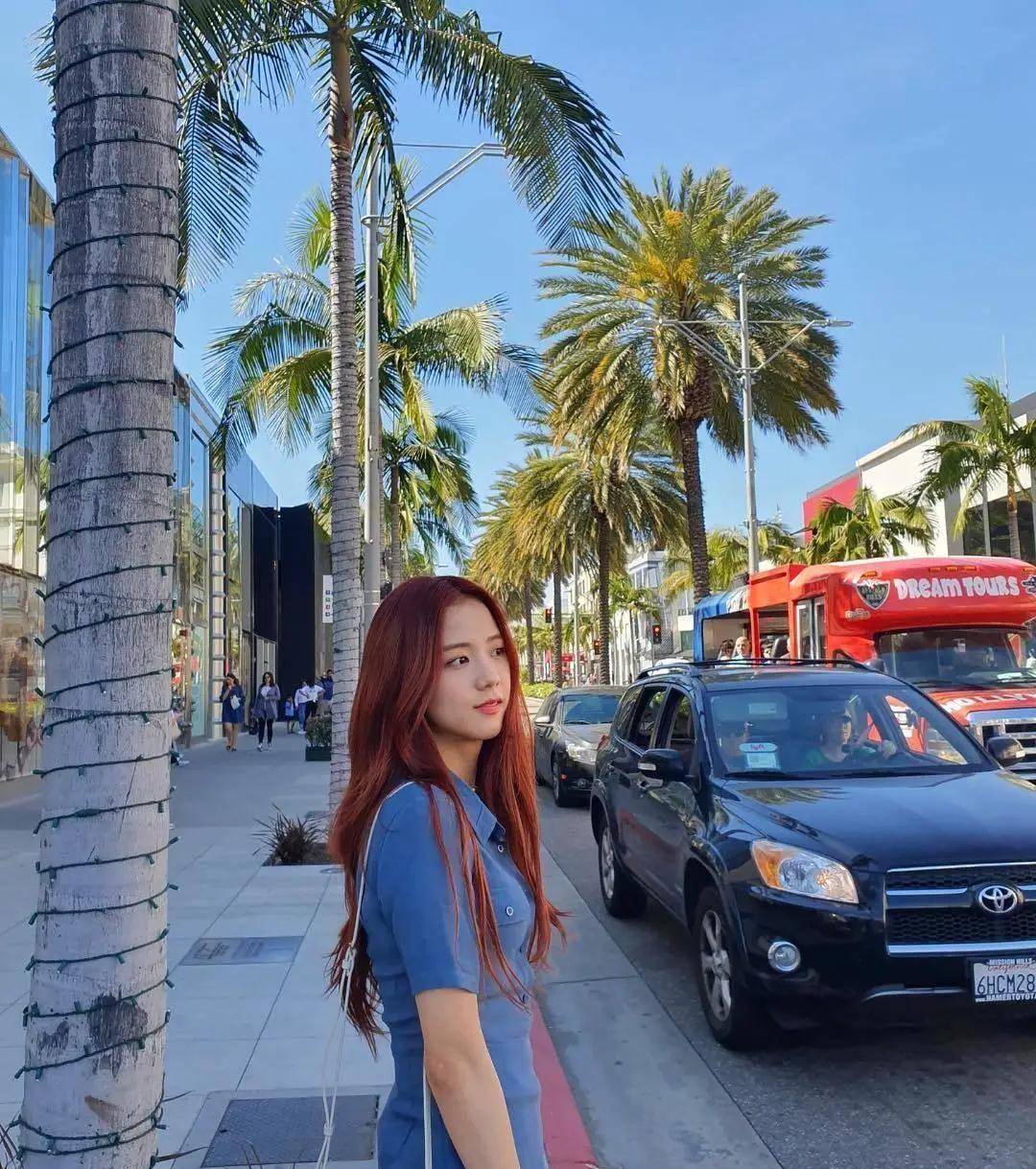 从blackpink小糊咖到dior千金,jisoo越来越会穿了_显得_元素_时候