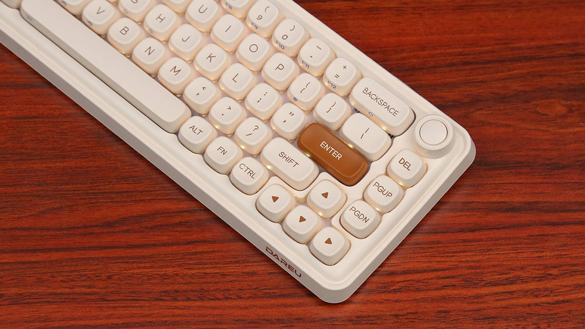 达尔优小方糖Z68三模机械键盘评测：精致又耐看