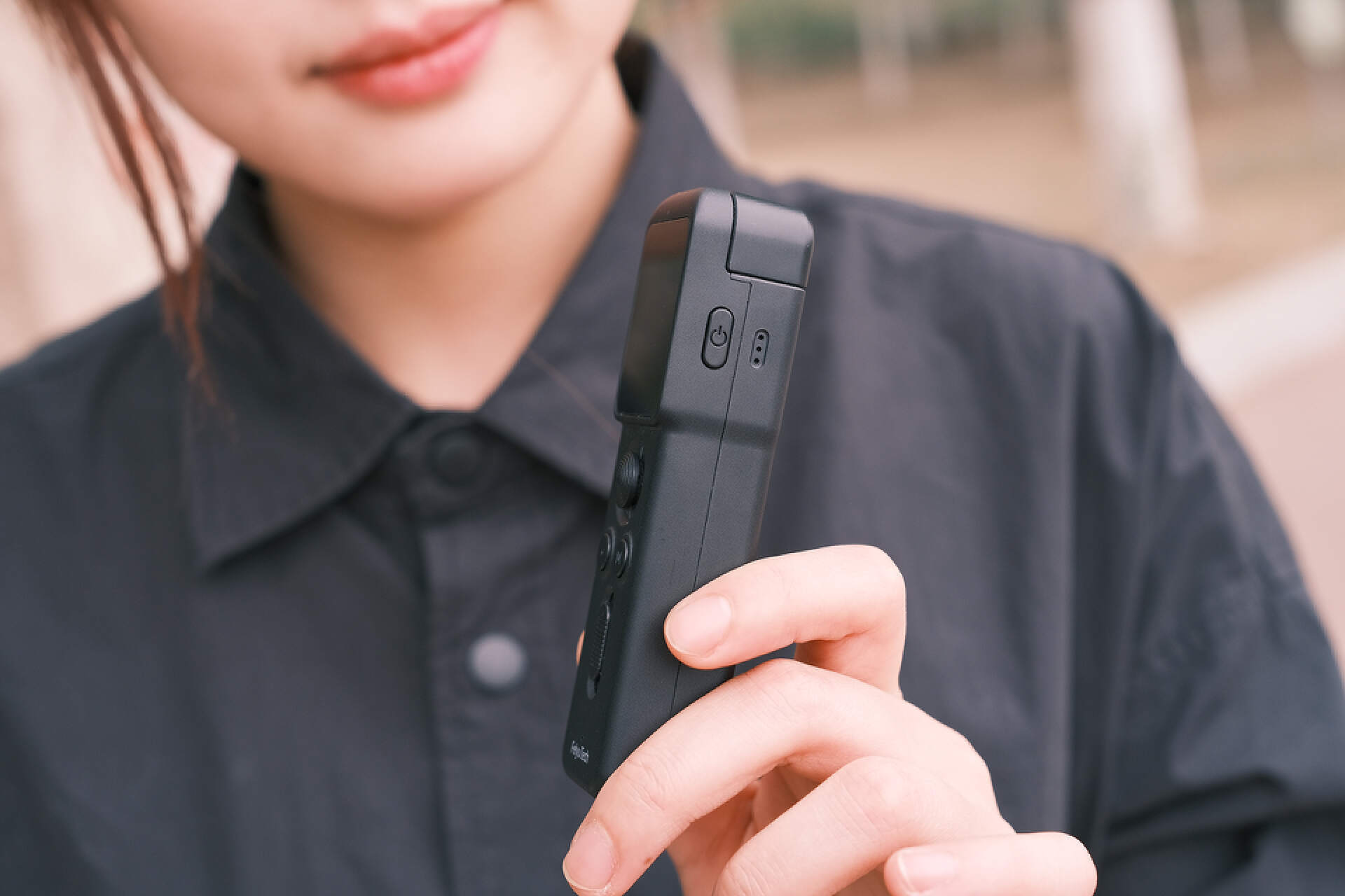 这样的可拆分运动相机你见过吗？飞宇pocket3测评，形态随心而变