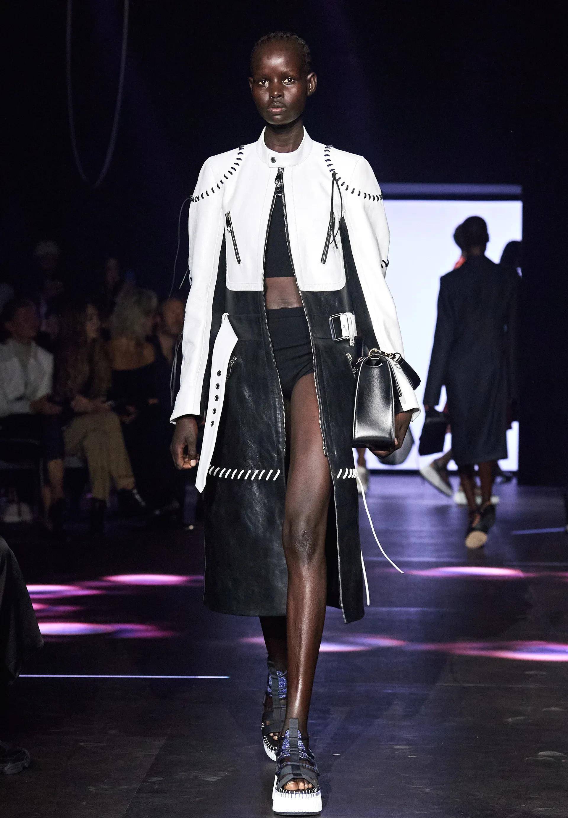 巴黎时装周|chloé-2023春夏系列_托卡马克_赫斯特_能源