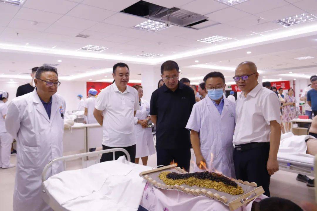 随后前往昆明川金诺化工股份有限公司调研产业工人队伍建设改革情况.