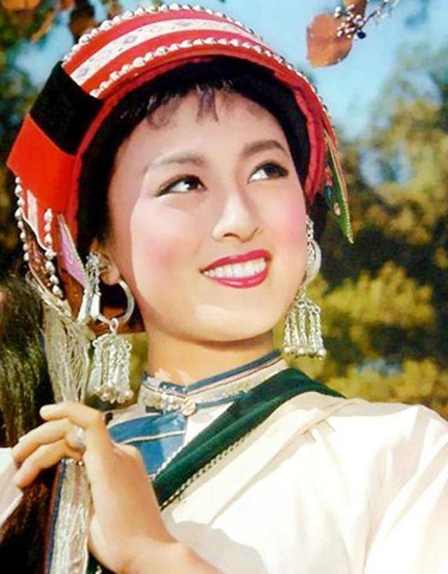 电影《五朵金花》杨丽坤已于19年前离世,另外"四朵"境况如何_朱一锦