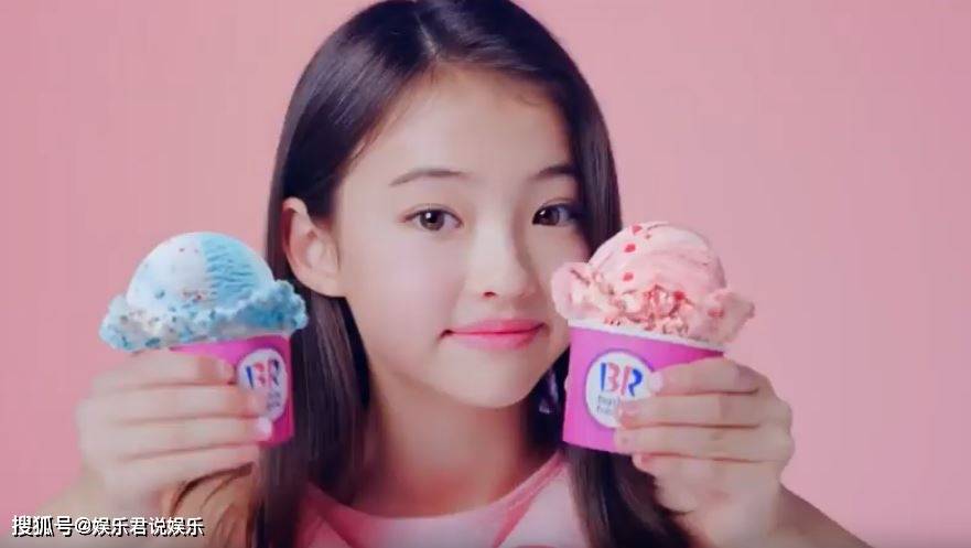 14岁最美童模ellagross拥420万ig粉丝,10岁首登纽约时装周超淡定