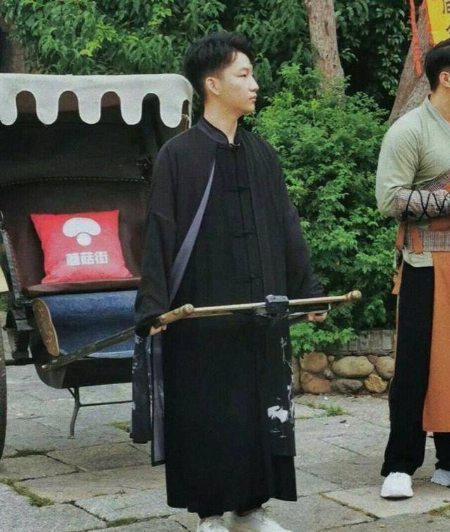 由栾云平,烧饼,张鹤伦,孟鹤堂,张九龄,周九良,王九龙,尚九熙