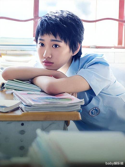 长相平平,演技尴尬,闫妮无底线强捧女儿,终于遭到了反噬_邹元清_人们