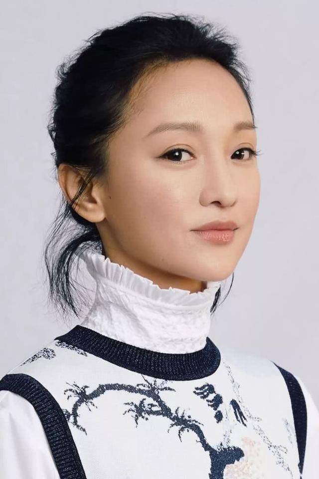 然而,随着年龄的增长,周迅也开始感受到了衰老的压力.