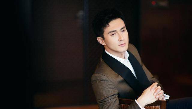 高伟光被曝隐婚,女方是艺术品收藏者,4年前已共同购买豪宅入住_李女士