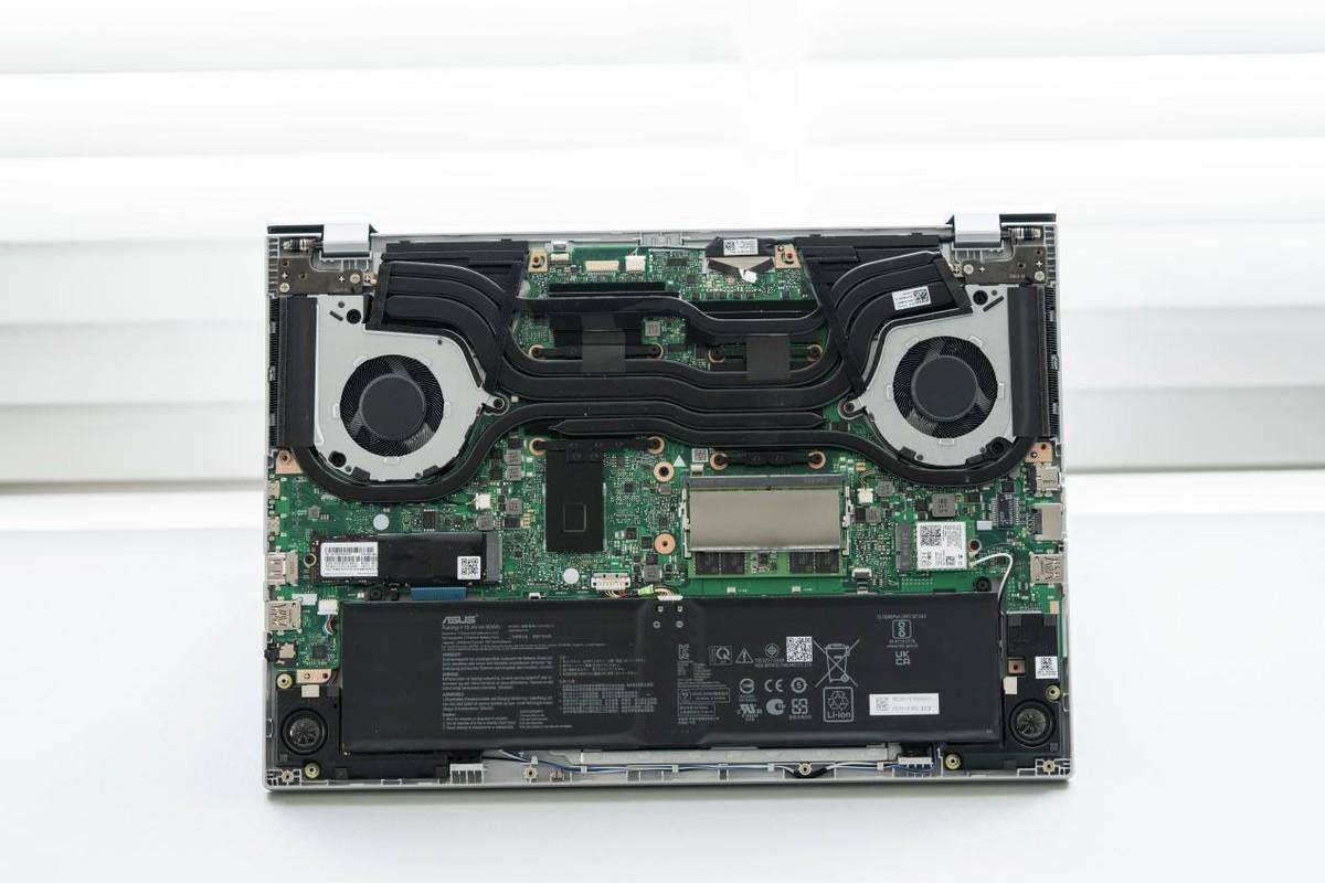 数量は多 点评一款搭载顶级i9 13980HX+RTX 4060的全能轻薄本：华硕无畏 デザイン