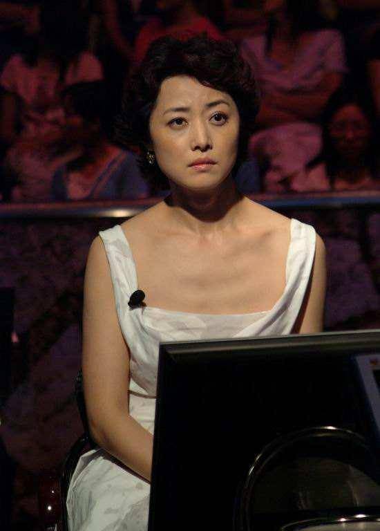 分手两次,带着儿子再嫁前夫,刘蓓现在成了张若昀的后妈_张建_张黎