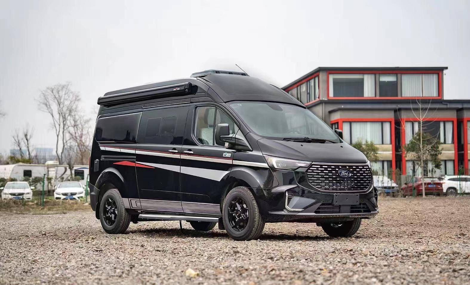 瑞弗启界r500一车多用,商务接待,日常通勤,居家旅游都能兼顾!