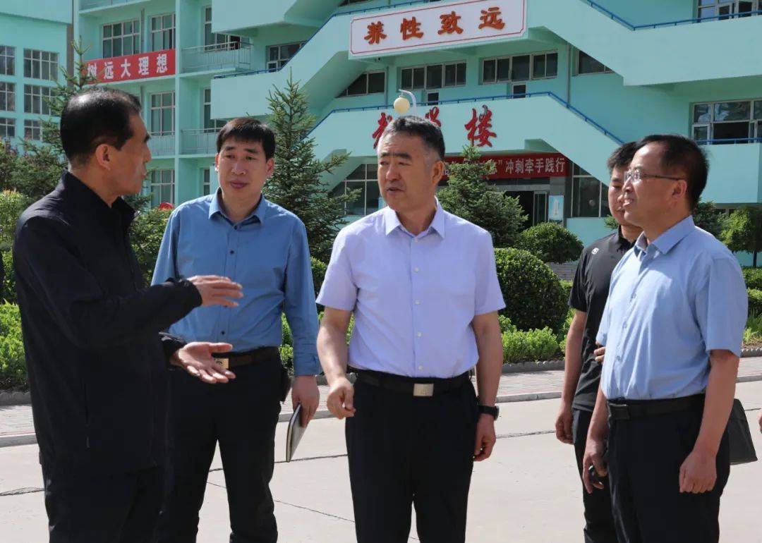 区委常委,副区长张宇一同参加.