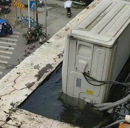 每日一笑：小姐穿越到古代青楼，小姐说这下不怕查房了，可古人…-古代小姐穿到年代文的小说