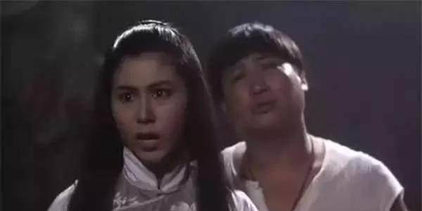 还记得《鬼咬鬼》中那个楚楚可怜的女鬼小红吗?_梁家辉_王文君_郑裕玲