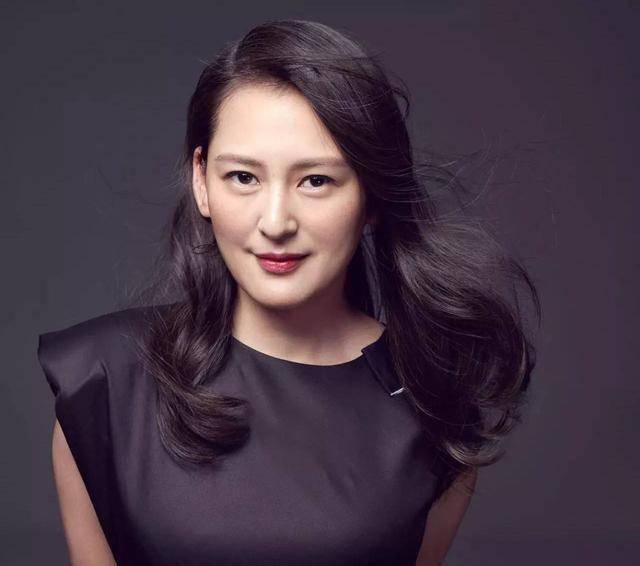 黄澜的腰臀比真是一绝!