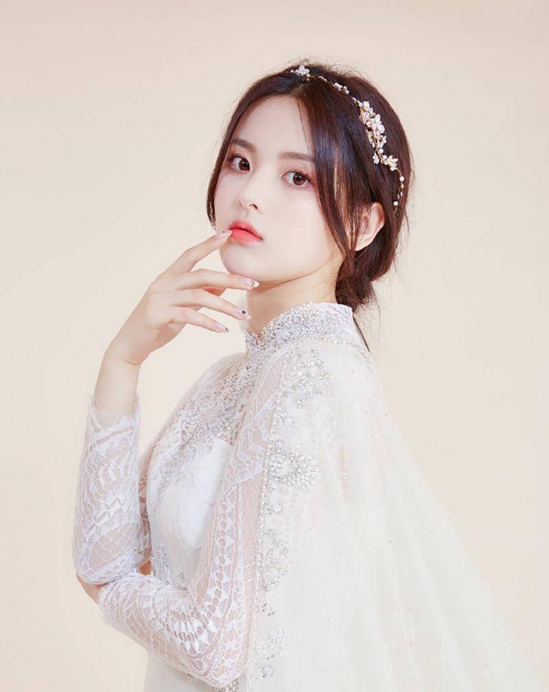 杨超越最大的依仗只剩衣品了_妹妹_颜色_黑色