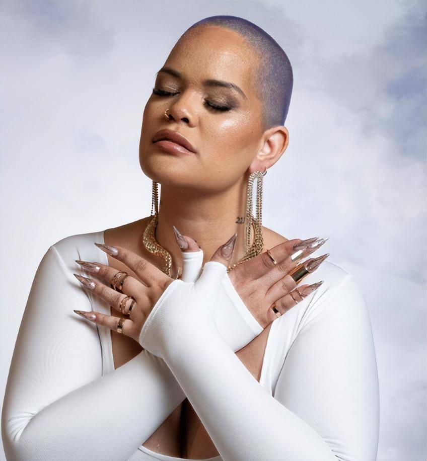 荷兰阿姆斯特丹独特艺人大码模特:romy dya(罗密·迪亚)_合作_音乐