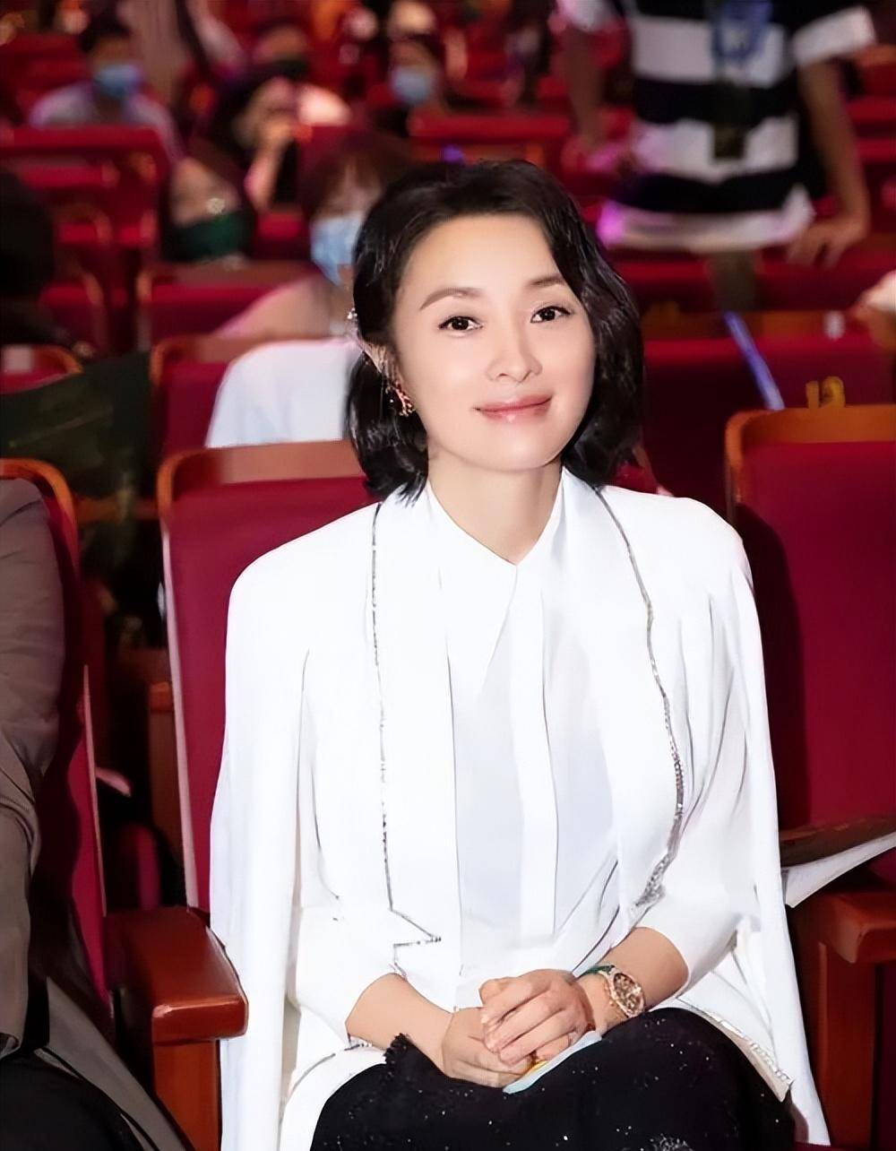 著名演员吴越:一生配角炼成老戏骨,人到中年演技再次炸裂_父亲_父母_