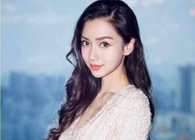 阿sa秘密结婚的事情,并不为大家所知晓,而郑中基与angelababy一起拍摄