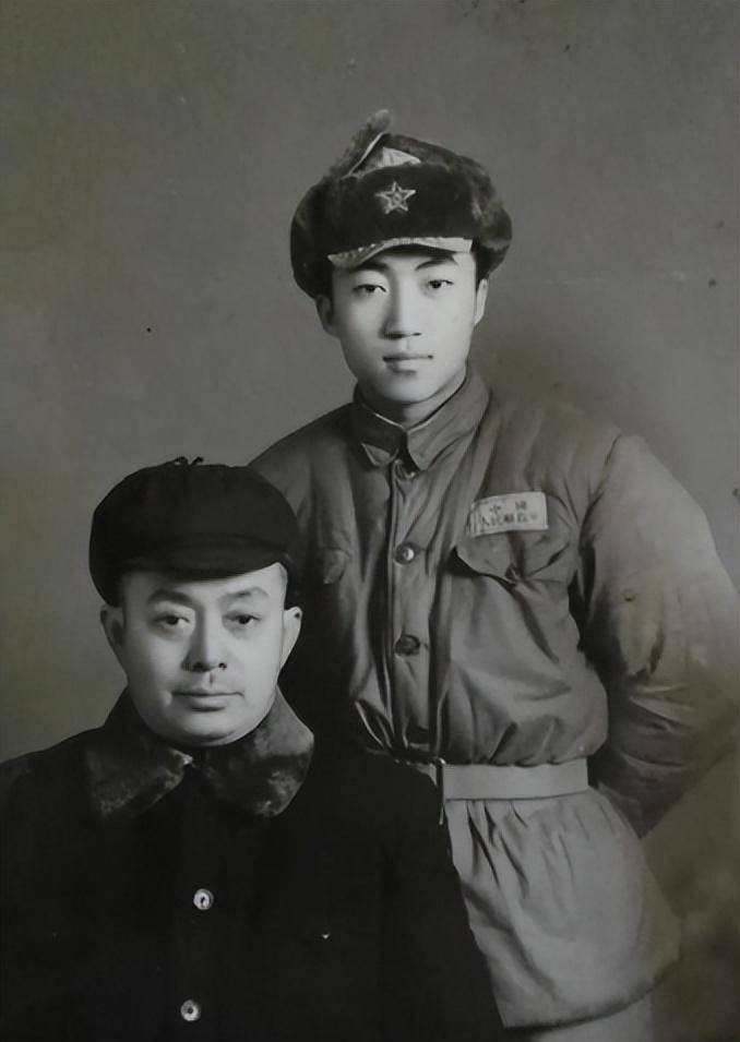 狠心让儿子下水堵口,如今儿子也出息了_将军_部队_洪水