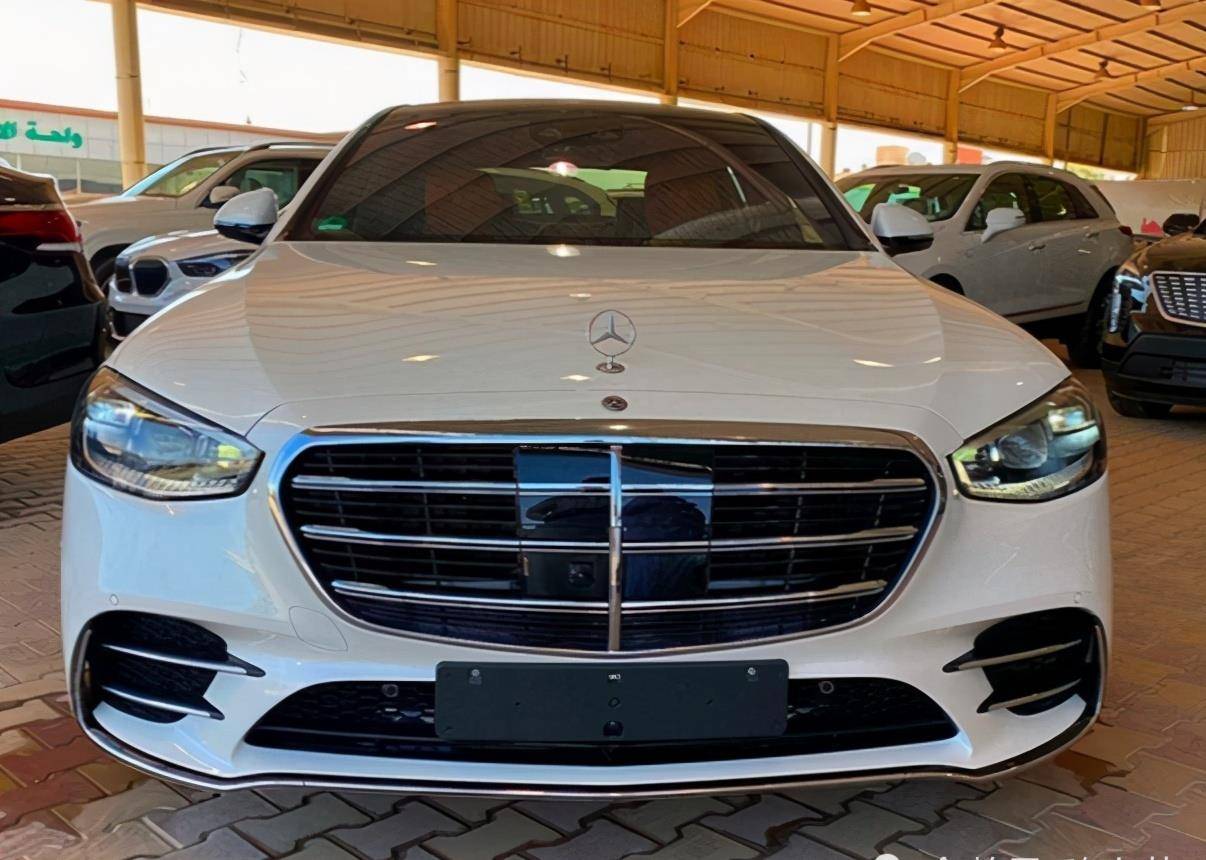 2021款"奔驰s500"港口实拍,正式接受预定,终端加价50万!