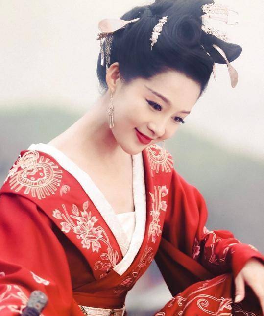 李沁和孙怡真的很像吗?