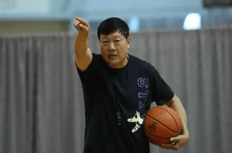 宁波富邦锁定邹阳,广东追逐陈国豪,李秋平宣布离任_交易_教练_四川