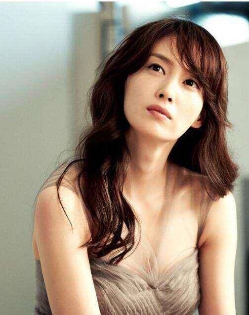 李娜英拥有多段情史,与裴勇俊差点步入婚姻,为何最后嫁给元彬?