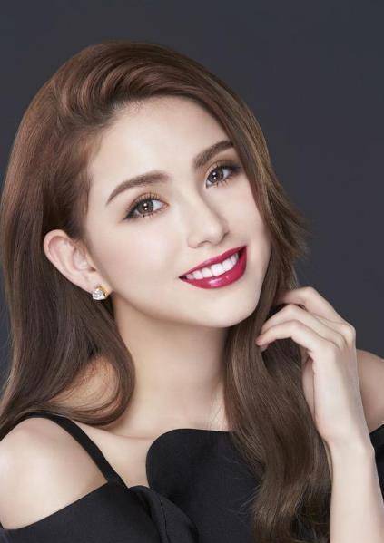 离开《黑涩会美眉》的"丫头"詹子晴,如今事业有成爱情满满_团体_生意