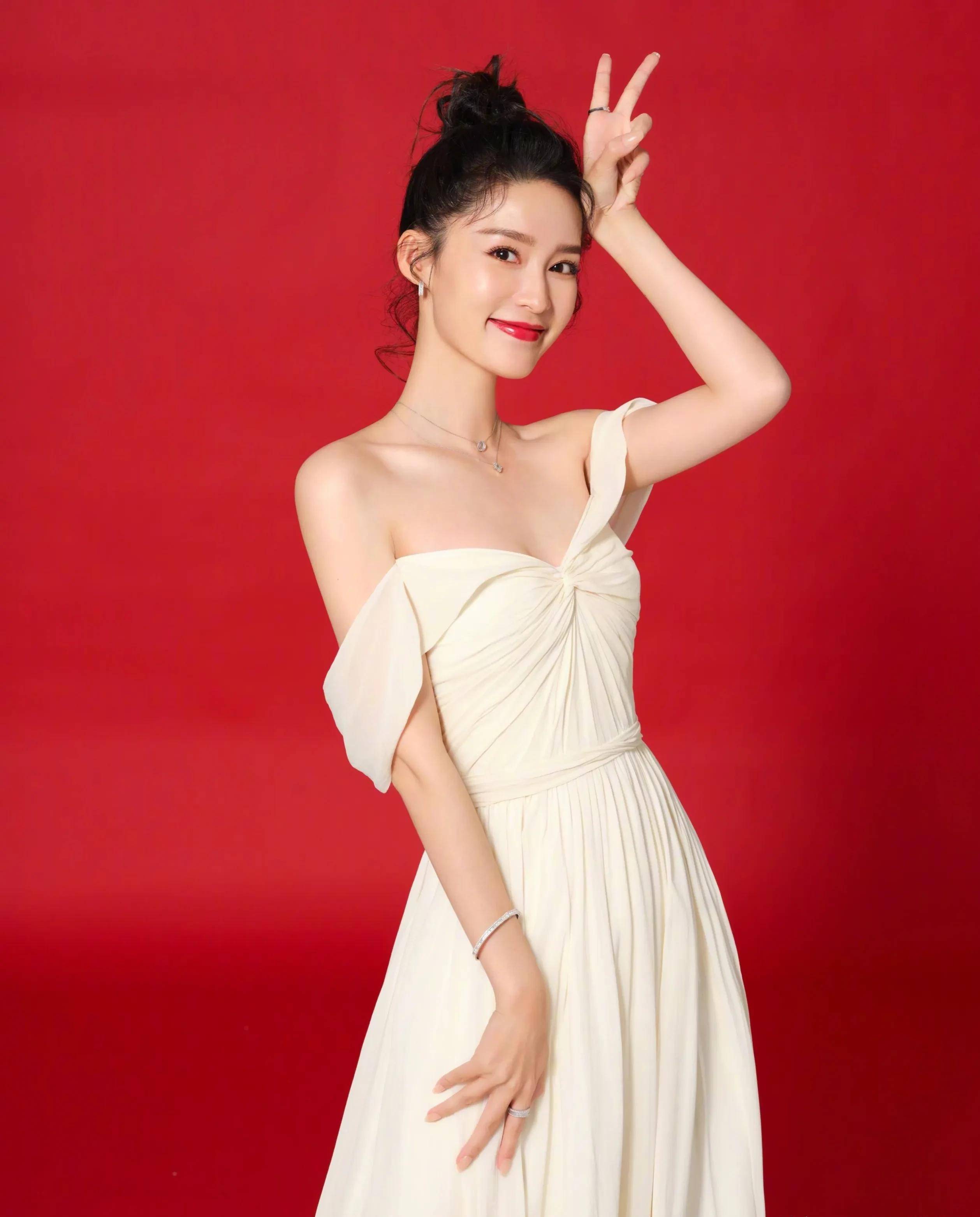 angelababy,关晓彤,李沁,王鸥4女星同台斗艳,谁是你的心头好_身材