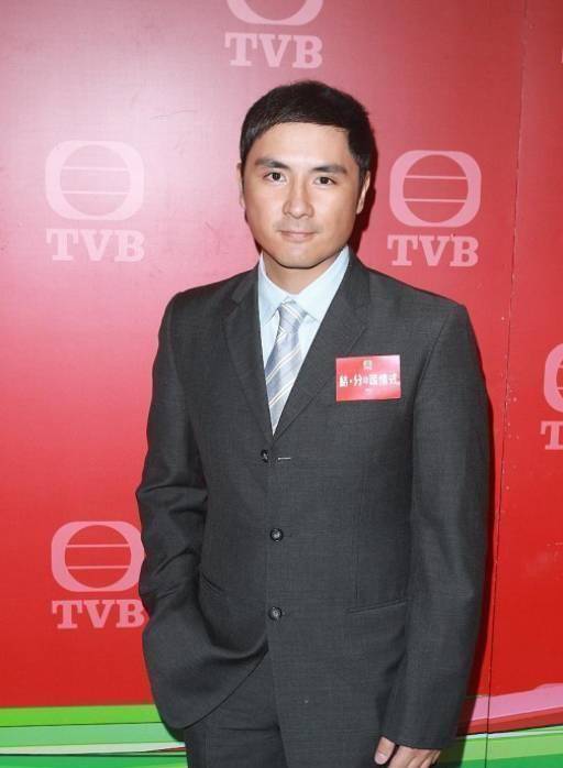 李泳豪分手杨思琦九年未婚,怕丑要女孩倒追,施明担心儿子变光棍_孩子