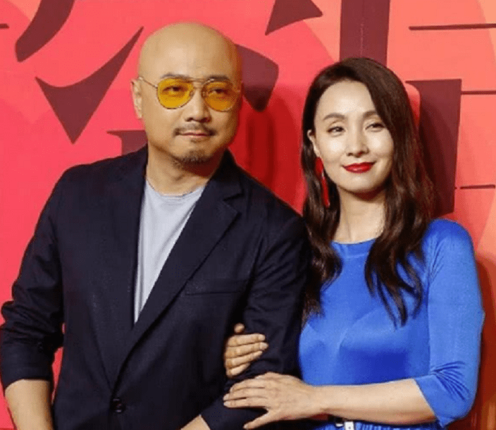 51岁陶虹伦敦吃中餐被偶遇,眼皮耷拉显老态,与女儿一餐消费1100_张庭