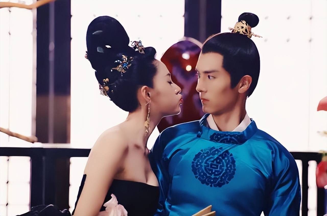 《太子妃升职记》鼻祖盛一伦上热搜,一手好牌打稀巴烂_乐漾_表演_因为