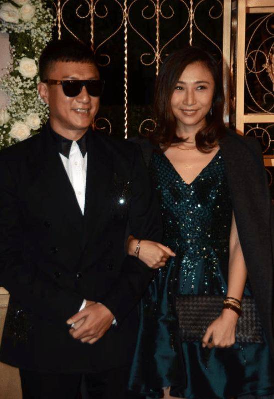 孙红雷一家现身海洋馆!