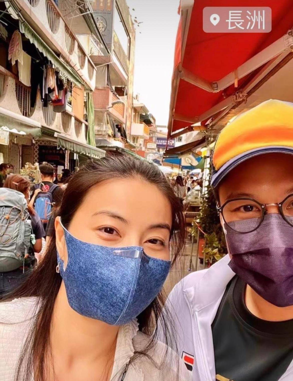 父女互动画面温馨有爱_霍中妍_生日_夫妇俩