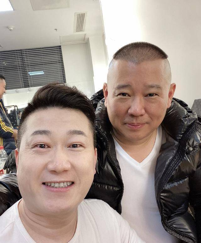 郭德纲47岁生日,徒弟们送祝福,岳云鹏才是"真爱"_孙越_相声_李文华