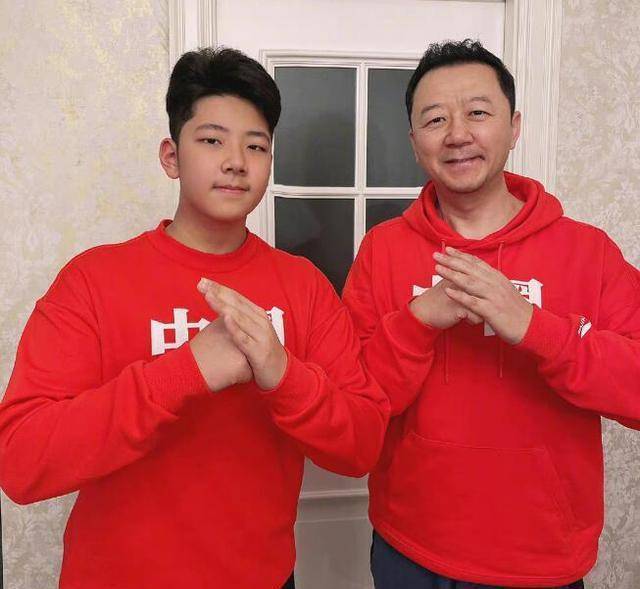 网友晒出了当年《爸爸去哪儿》的孩子们的对比照,发现大家变化都不小.