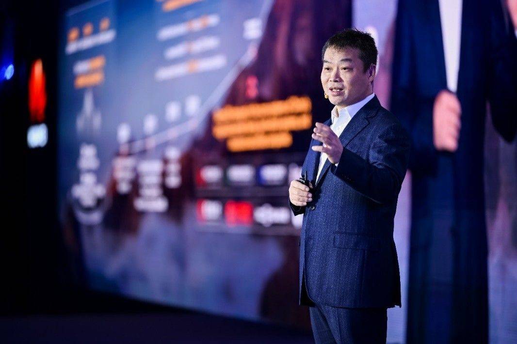 华为云张平安：华为云GaussDB数据库正式向全球客户提供服务-华为云ei的智能数据湖运营平台