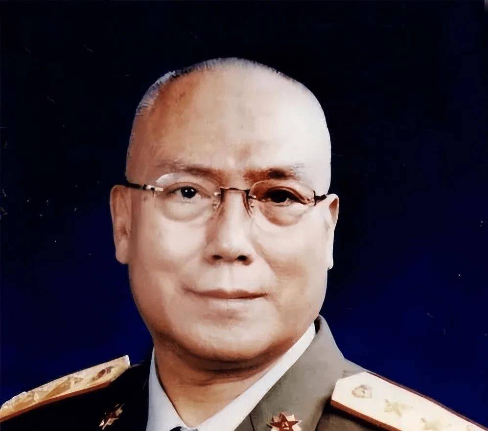 仰之弥高俯之弥深!他的丰碑在我心中神一般存在_将军_座谈_传奇