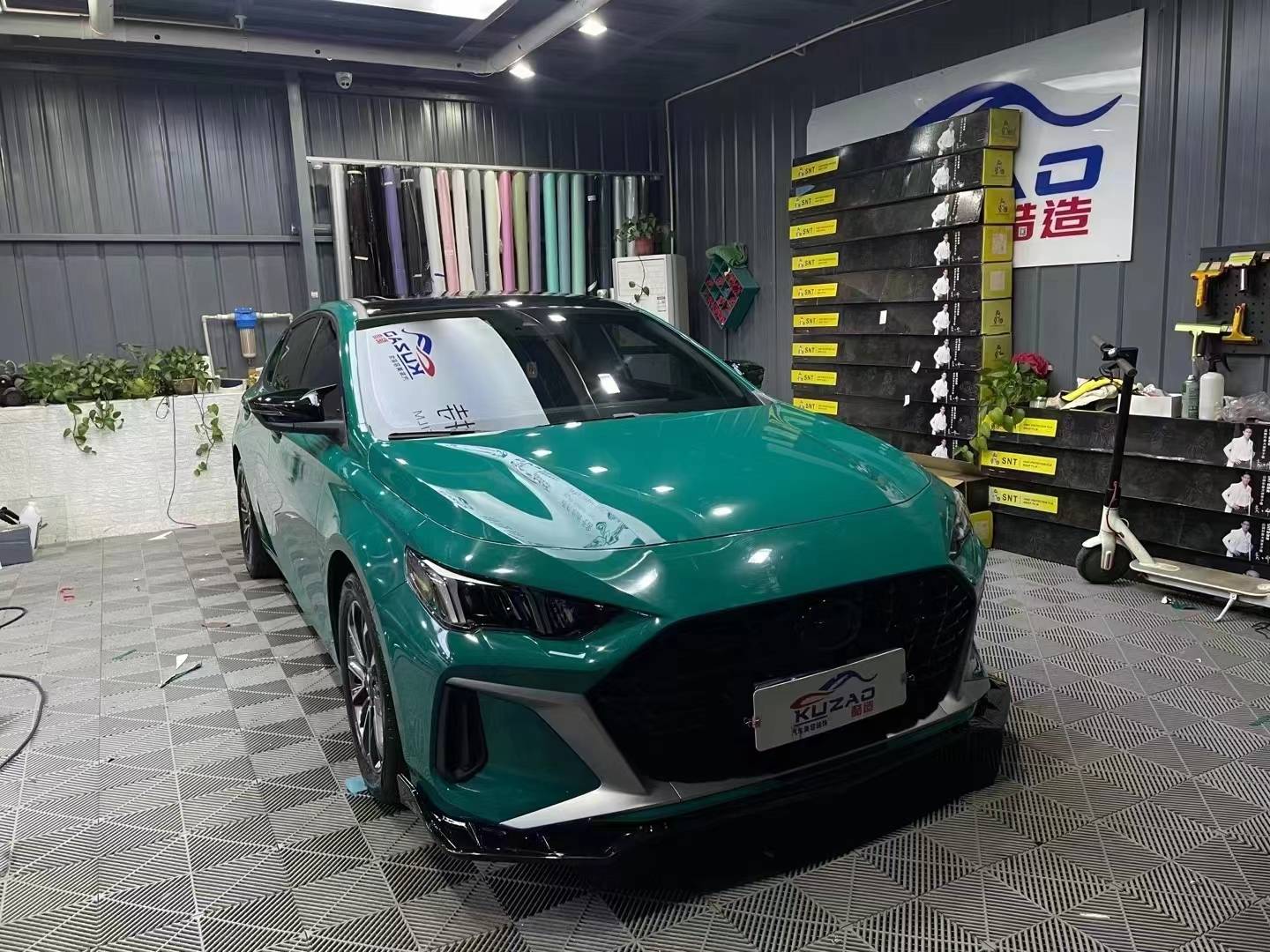 舒耐特改色膜地狱绿,神秘,稳重又很与众不同