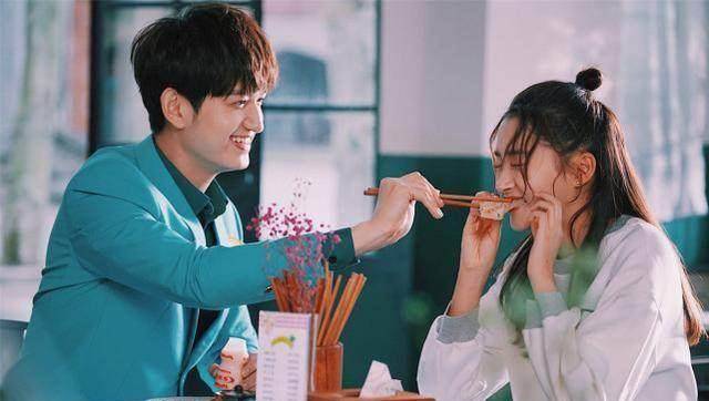 鹿晗都快急哭了,关晓彤这部烂戏被人吻了好多遍!_网友_剧中_马可