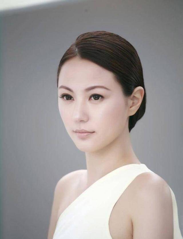 赞刘心悠又美又聪明,在片场只有两人带饭进场_演艺事业_张柏芝_角色