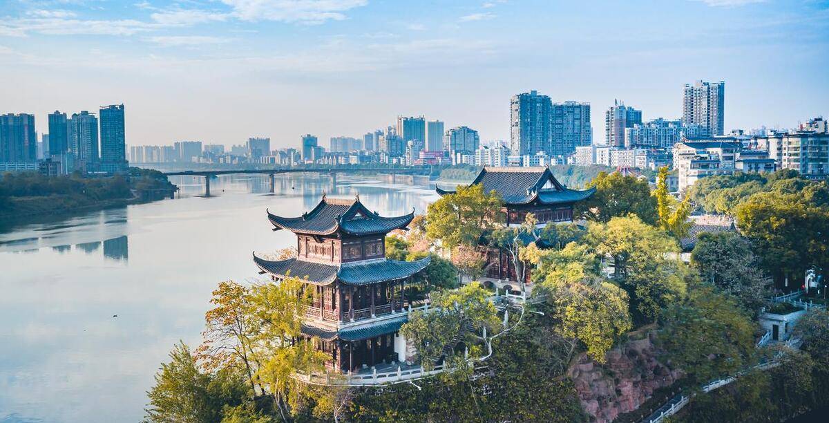 陪着伴侣去旅行,我们的浪漫之旅走进雁城-衡阳_中国_美食_南岳衡山