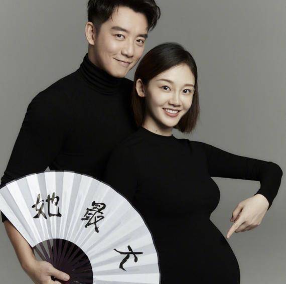 苗苗婚后的首次生日,郑恺高调公开秀恩爱,苗苗甜蜜回应萌化人心_照片